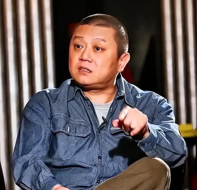 突然发现解放台湾省的建议，王朔的思路太妙了！他曾说，解放台湾根本不用开战，先把台