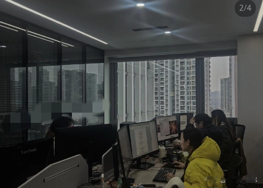 我们几个80后的老帮菜聚会，席间发现我们对于下一代的教育观有着出奇的一直“不管自