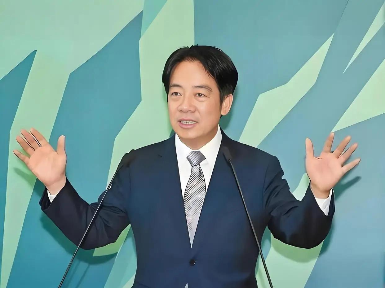 台海波涛之下，潜伏着分裂的隐患。上海东亚研究所研究员周天柱在《中国评论》发文指出