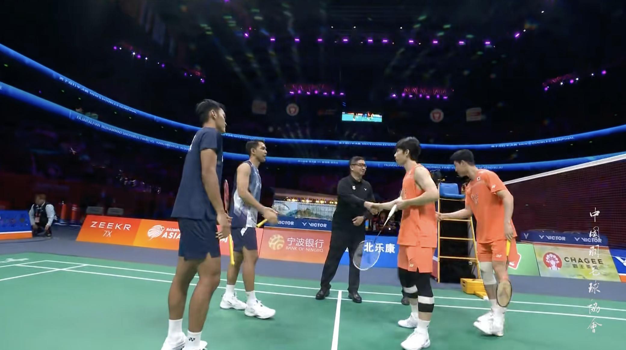 最后一场半决赛，更看好哪边？亚羽争雄胜利在握2026年羽毛球亚锦赛中国羽毛球队