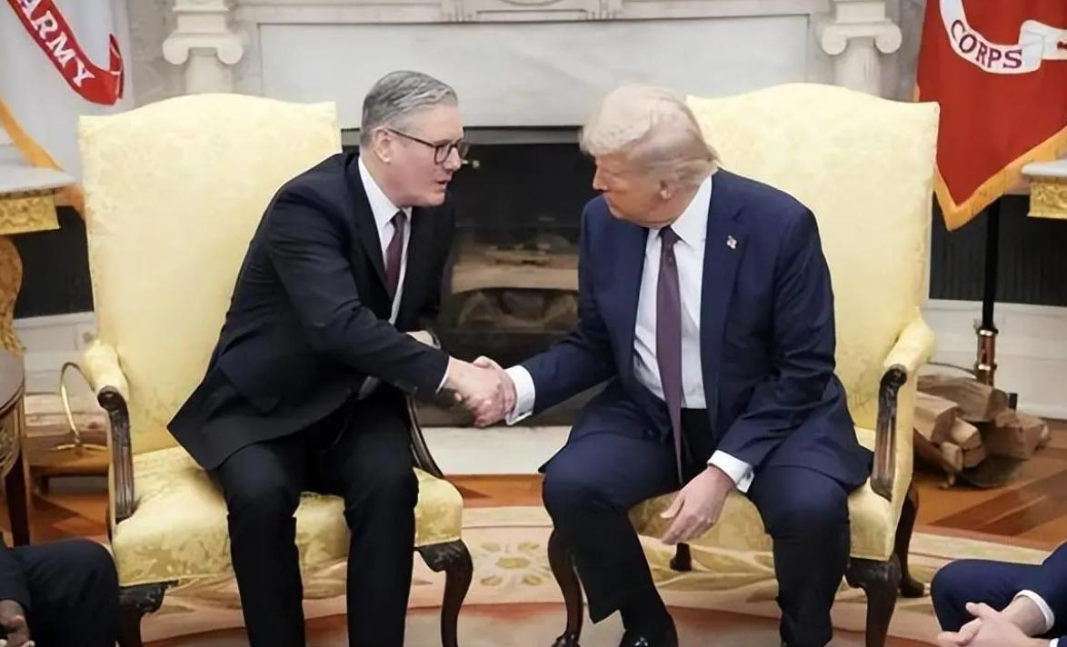 拿1亿英镑打发叫花子？中方拒绝后，英国政府准备将中企资产充公

斯塔默访华时的表