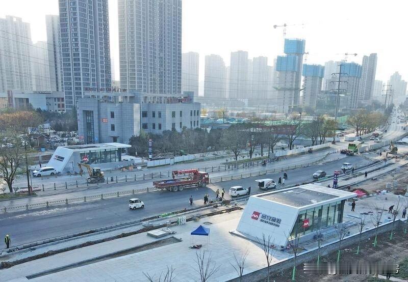 西安地铁十五号线开通在即，长安街沿线围挡已经拆除了！15号线沿线 西安地铁 西安