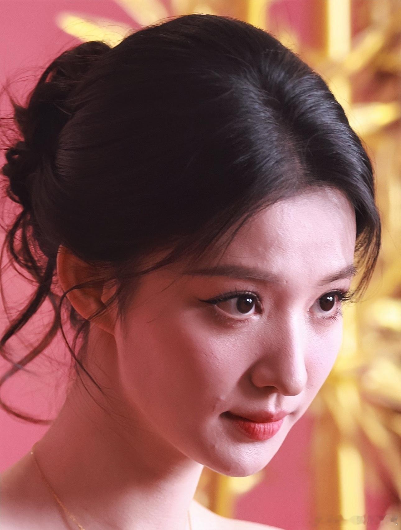 谁要对着这张脸叫普的话，我就跟ta没什么好说的了 