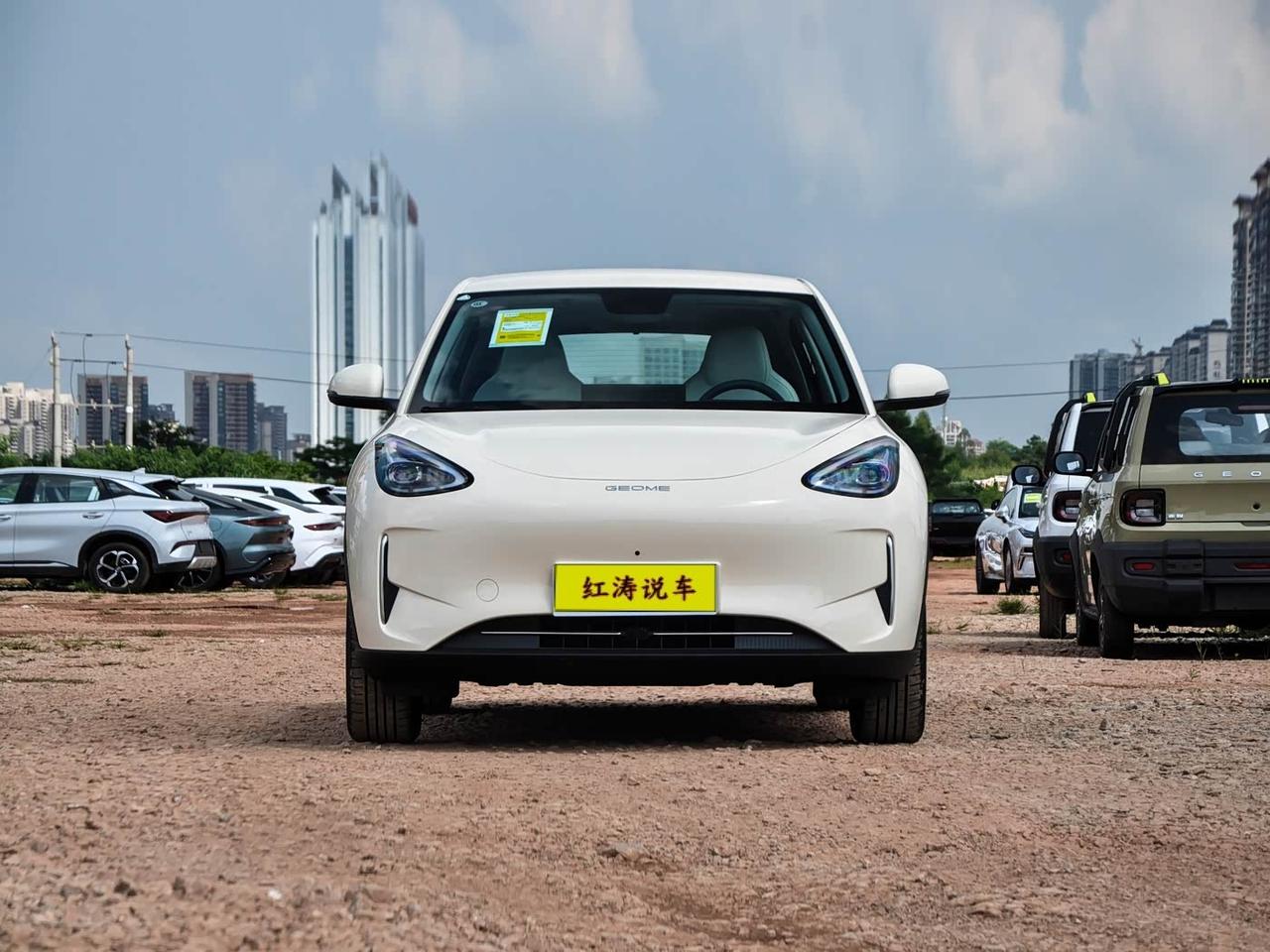 如果购车预算在七八万块钱，想要一辆质量稳定，灵活好开的纯电小车，主要用于市区通勤