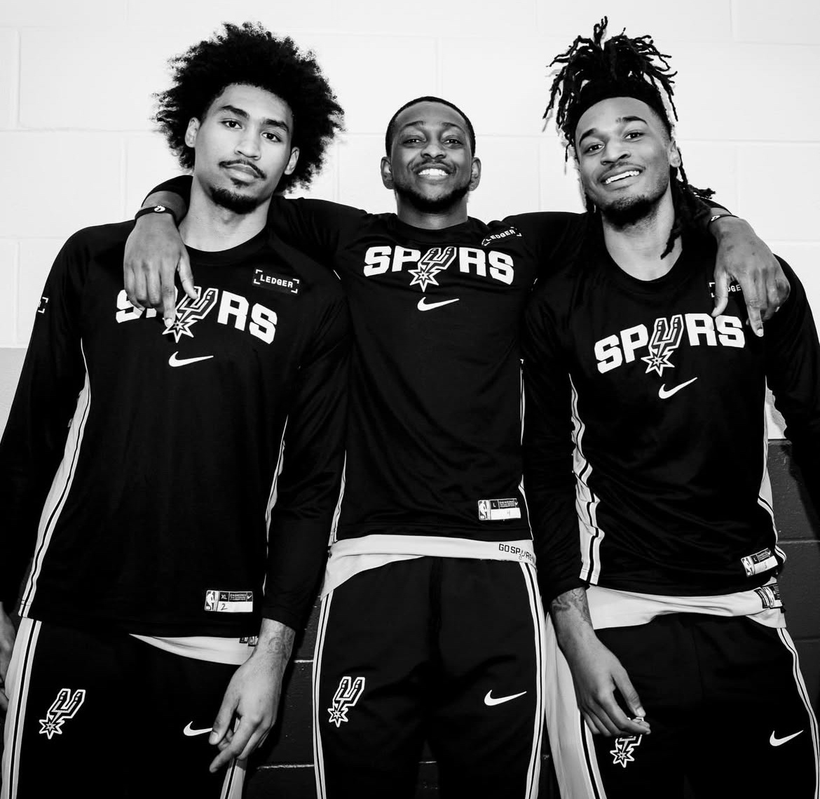 🤔迪伦-哈珀：福克斯卡斯尔和我的三人组很可怕 今天是一个小小样本NBA常规赛，