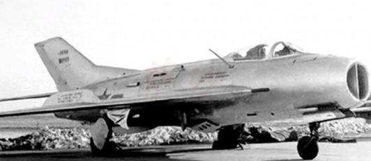 1990年8月28日叛逃至苏联的飞行员王宝玉心中很激动，终于能去美国了，岂不知王