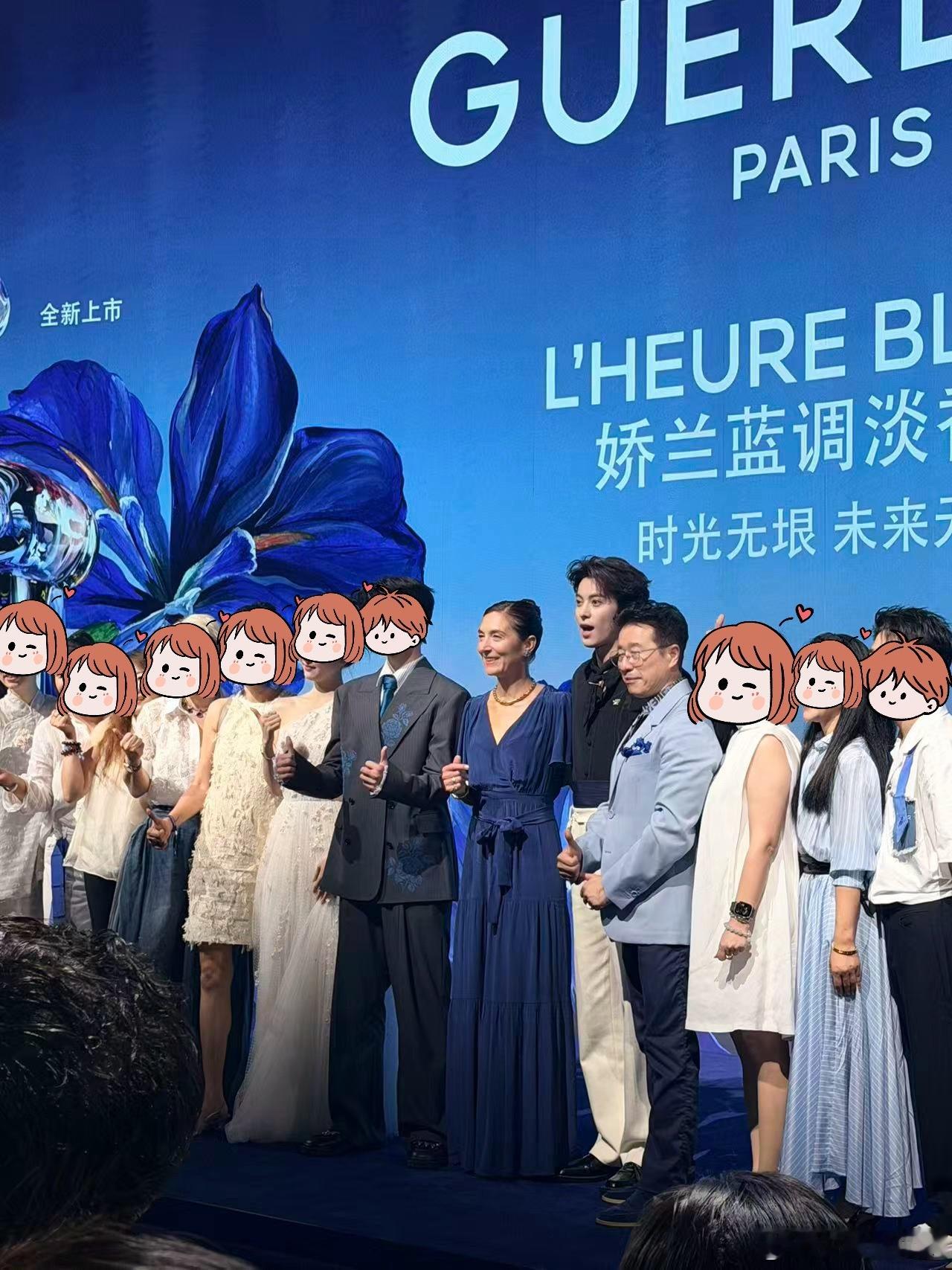 好的好的，忙的不行，朋友发图来！开心！ 