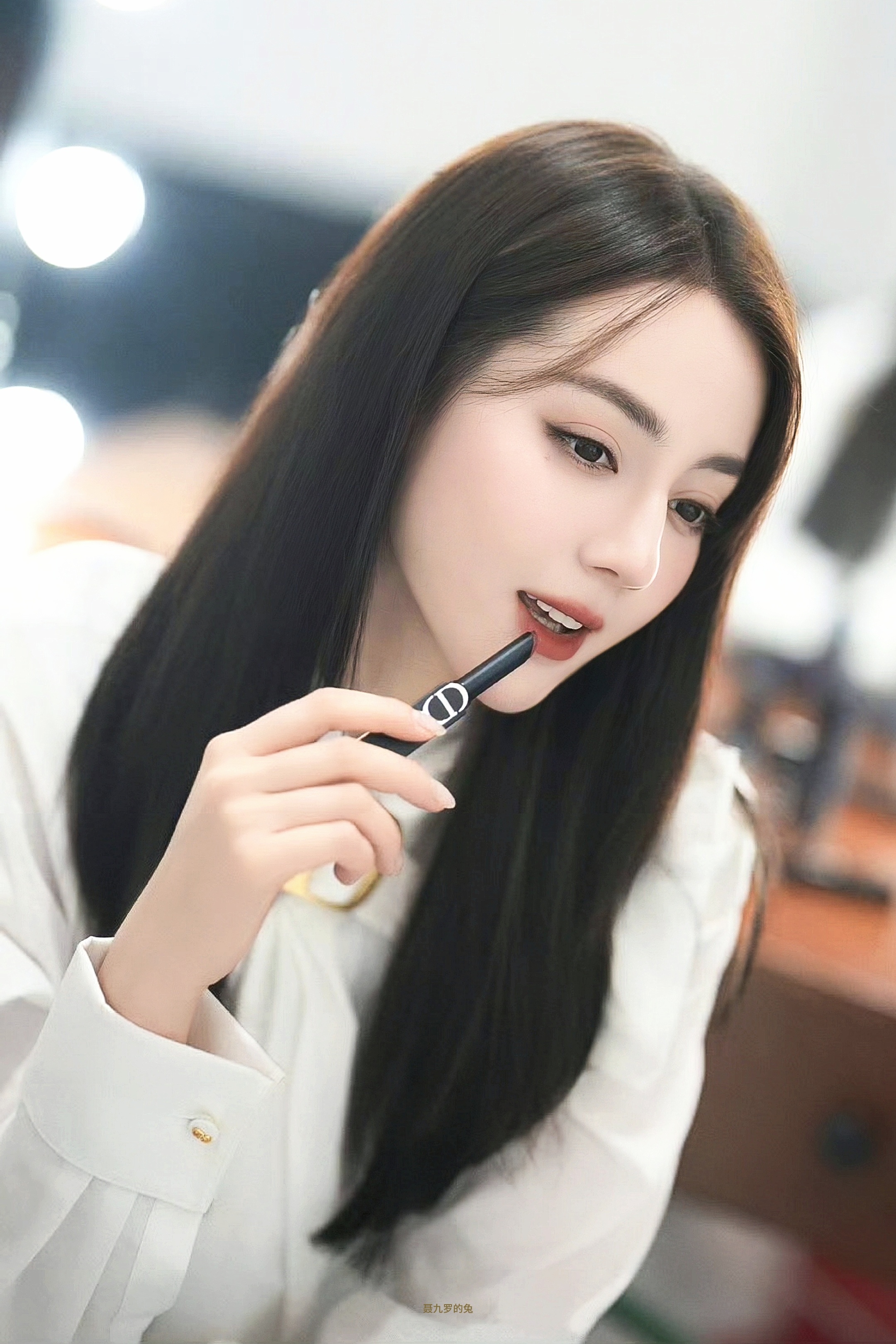 DIOR  ｡🤍‧º· 𓈒🐚꙳｜迪丽热巴首个VOGUE单人封面 ｜迪丽热巴