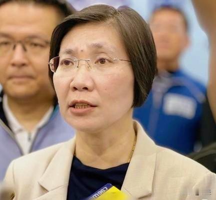 变数陡增！新竹蓝白合作彻底破裂，徐欣莹真的Game Over了吗？年底台湾地区县