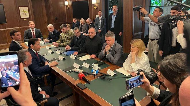 【热点评述】美方提出举行美国、俄罗斯、乌克兰三方安全事务助理级别的会议，这意味着