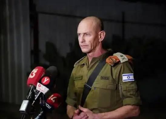 以色列国防军司令拉菲·米洛少将说：“伊朗对我们的平民发动了袭击，他们将付出沉重代