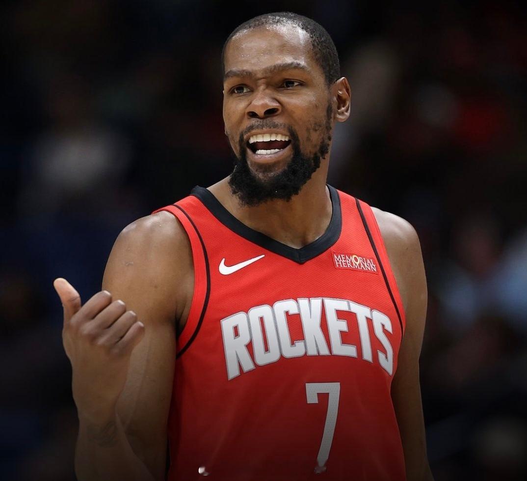 杜兰特近3场场均29.3分6.0板4.4助3.3帽，命中率高达65.1%/73.