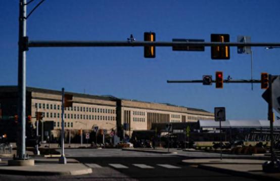 就在4月10号那天，美国军方可算得偿所愿了，联邦航空管理局松口了，允许他们在美墨