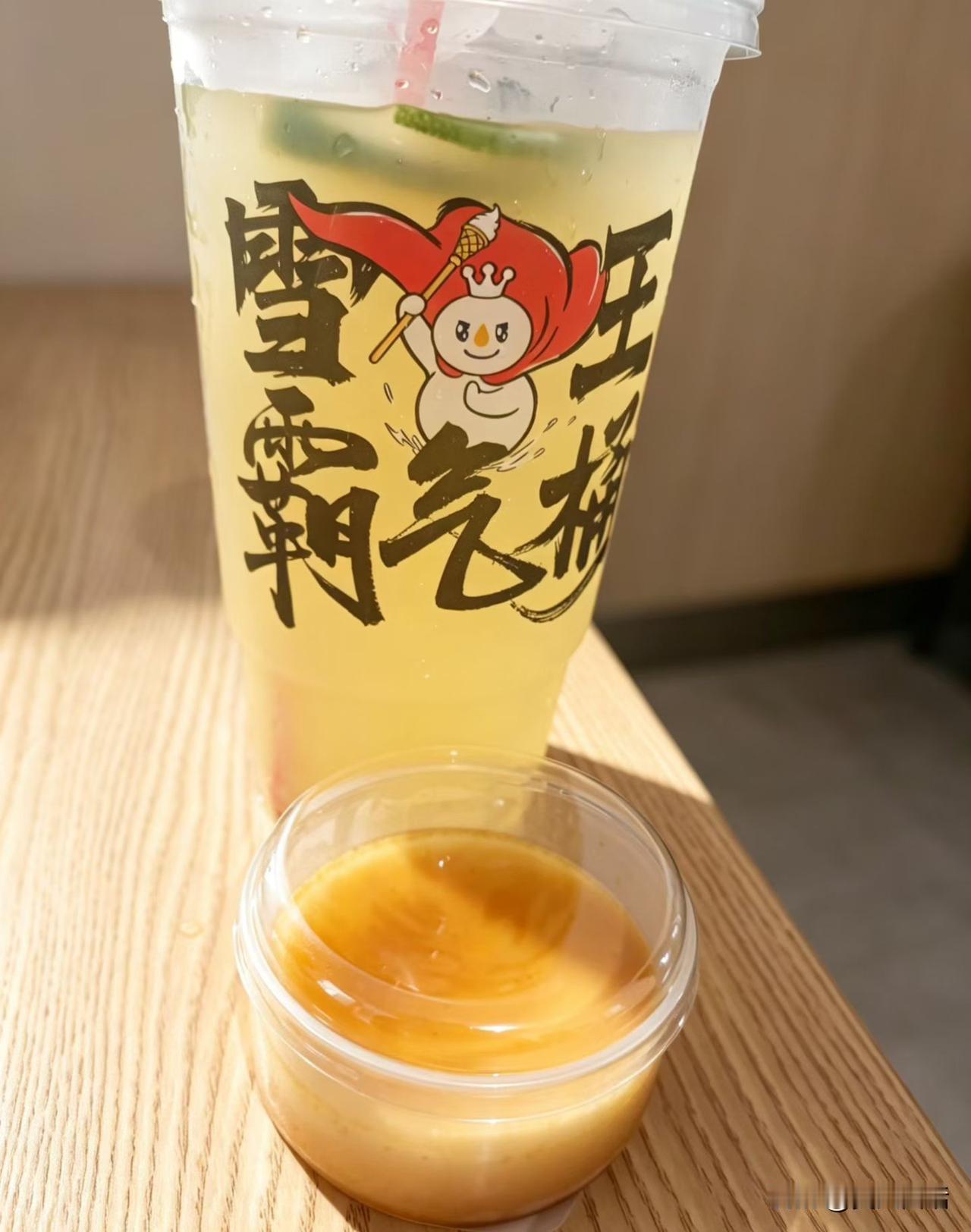 所谓大道无情？有一次，饭桌上我夸了一个人，另外一个人说，怎么了？就他帅，我们都丑