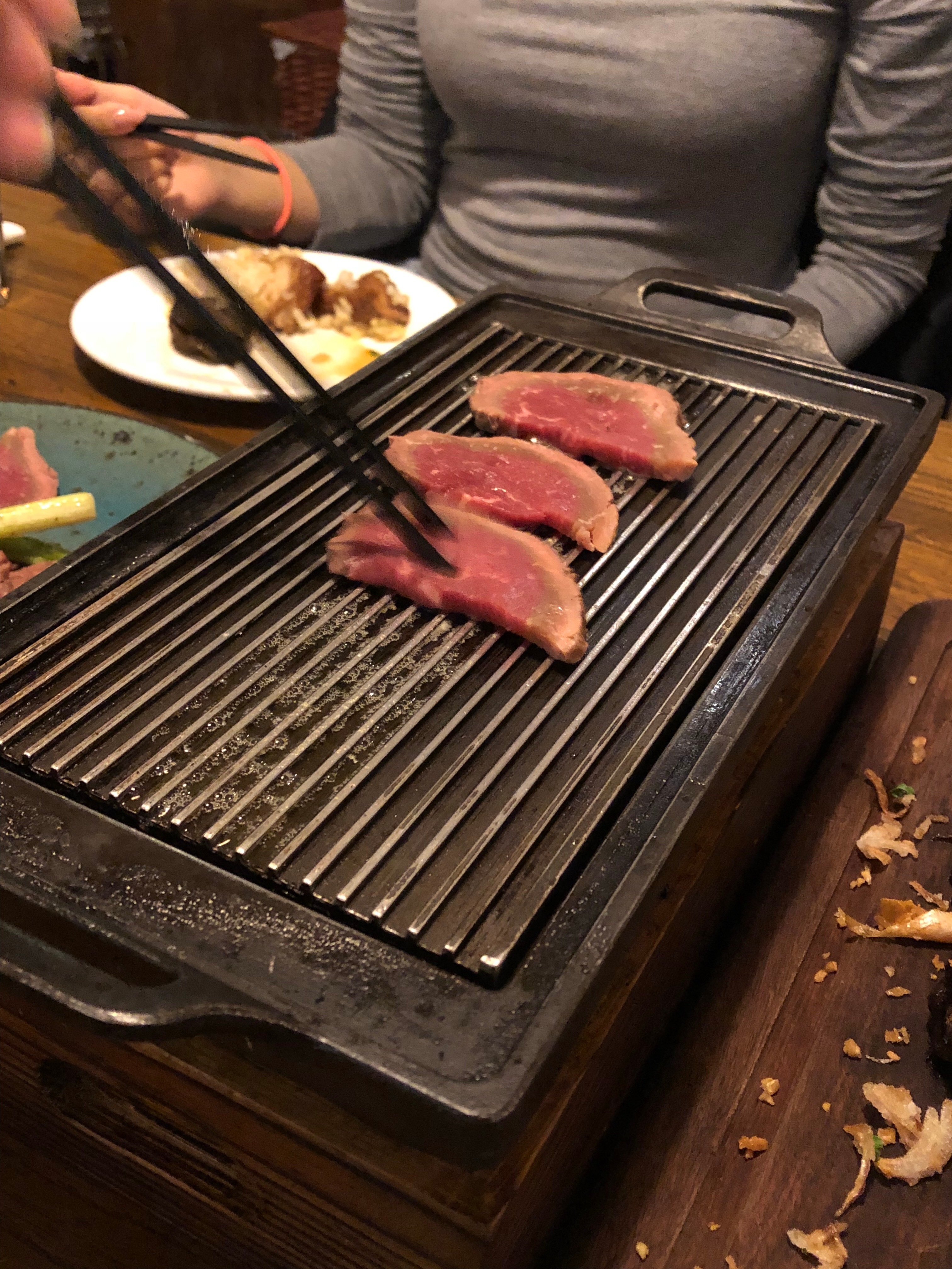 吃点烤肉 