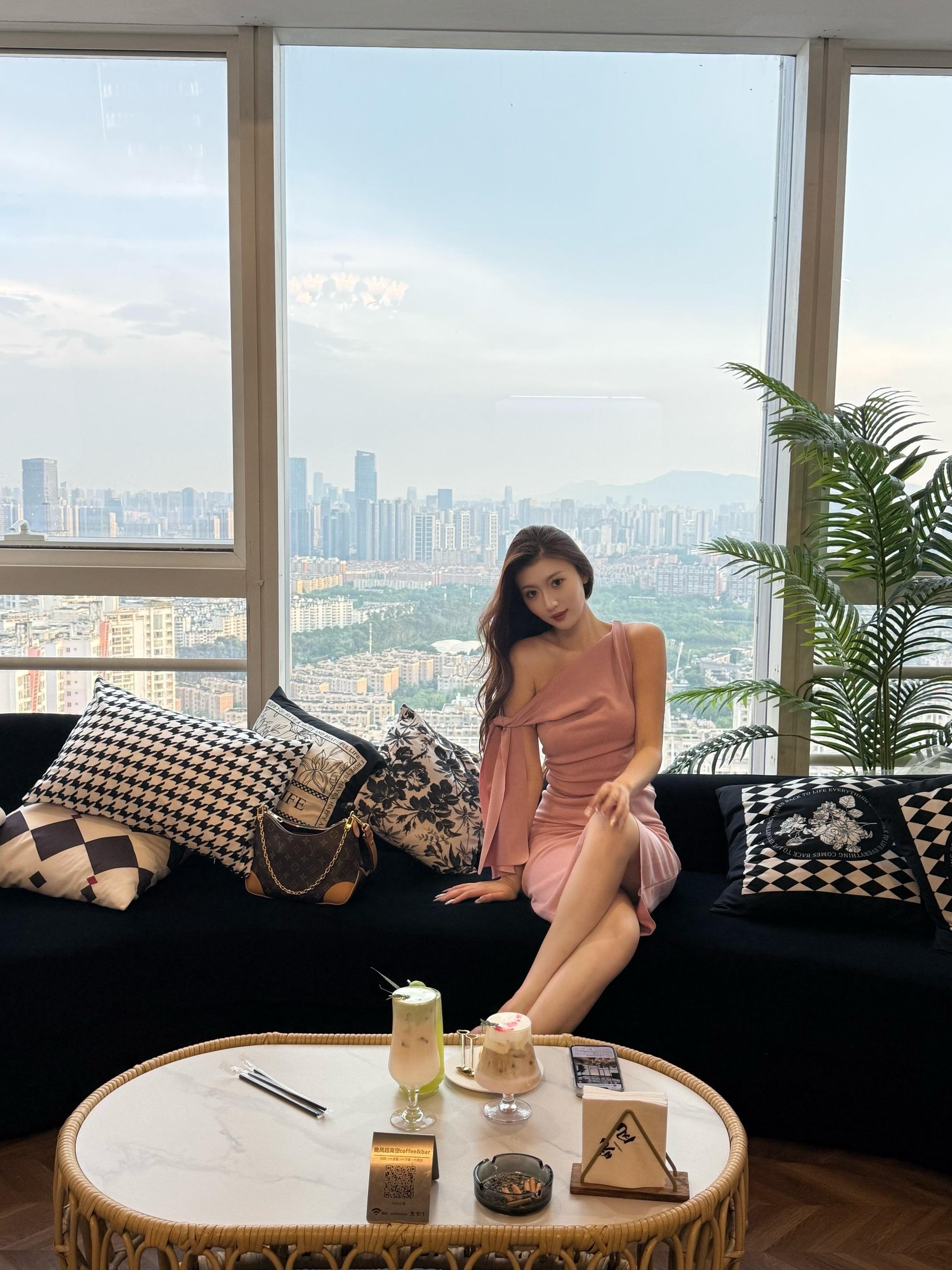幸福的秘诀是 在拥有苹果的时候 只在意苹果