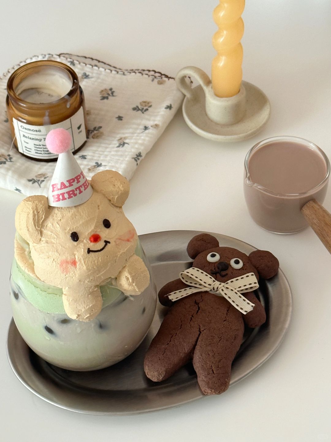 黄油小熊奶盖抹茶黑巧啵啵牛乳杯