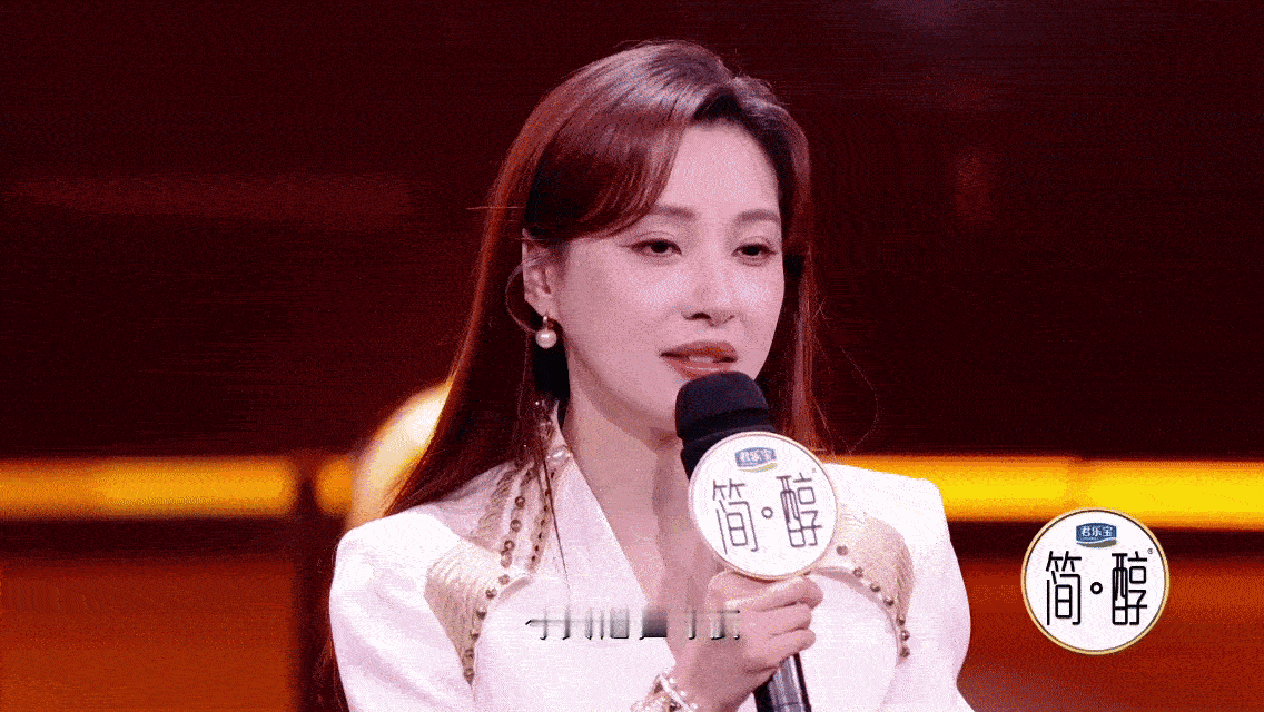 小伙录节目偶遇15年前的恩人中国唱将这幕太好哭了，十五年的重逢真的破防了这一幕真