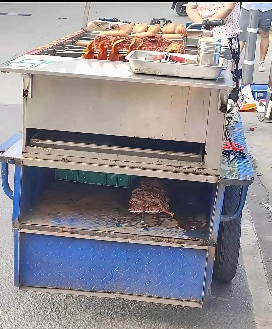 看到这一幕，以后再也不敢吃了 