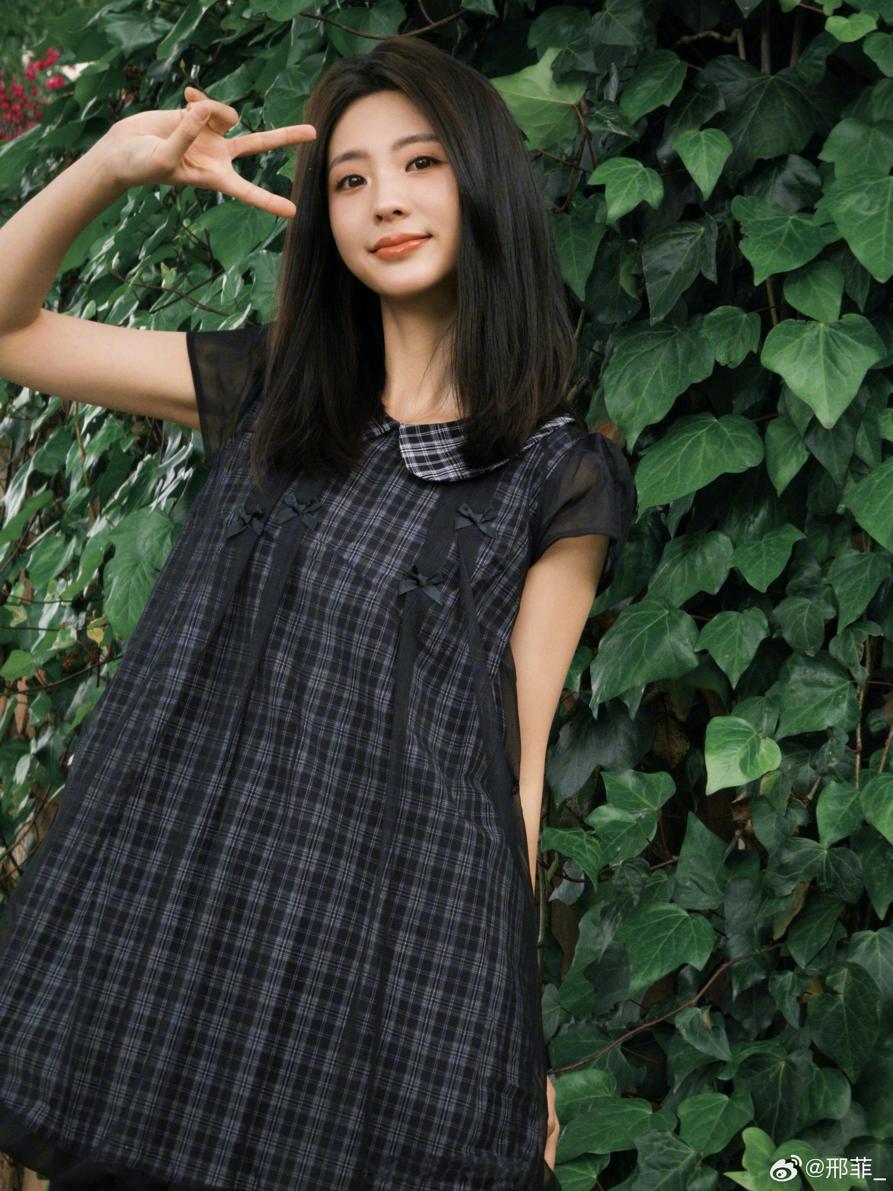 邢菲  🍎邢菲踏雪寻踪 🍎邢菲我乐个神落村 The world has ki