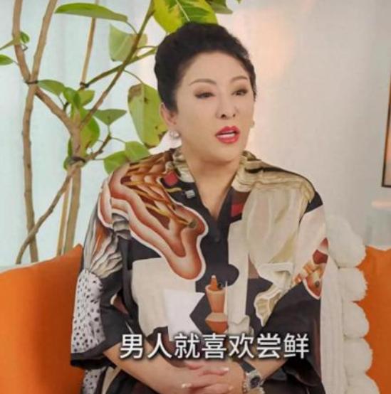 向太揭露娱乐圈黑幕！出轨只是冰山一角，暗指郭碧婷要懂得忍耐？

 
娱乐圈，这个