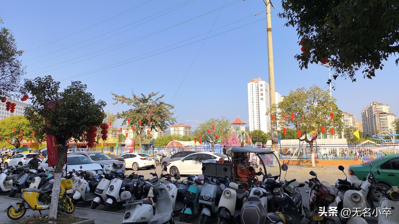 广西的假期真多，清明刚过完，还没到五一，中间还有三天的假期，让外省的朋友都羡慕不