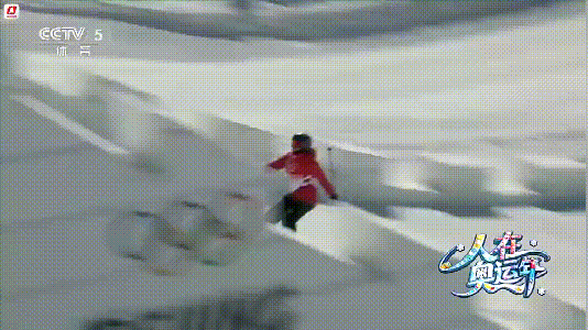 中国参加米兰冬奥会的名单出来了，谷爱凌再一次披上中国队的战袍，在接受记者采访时说