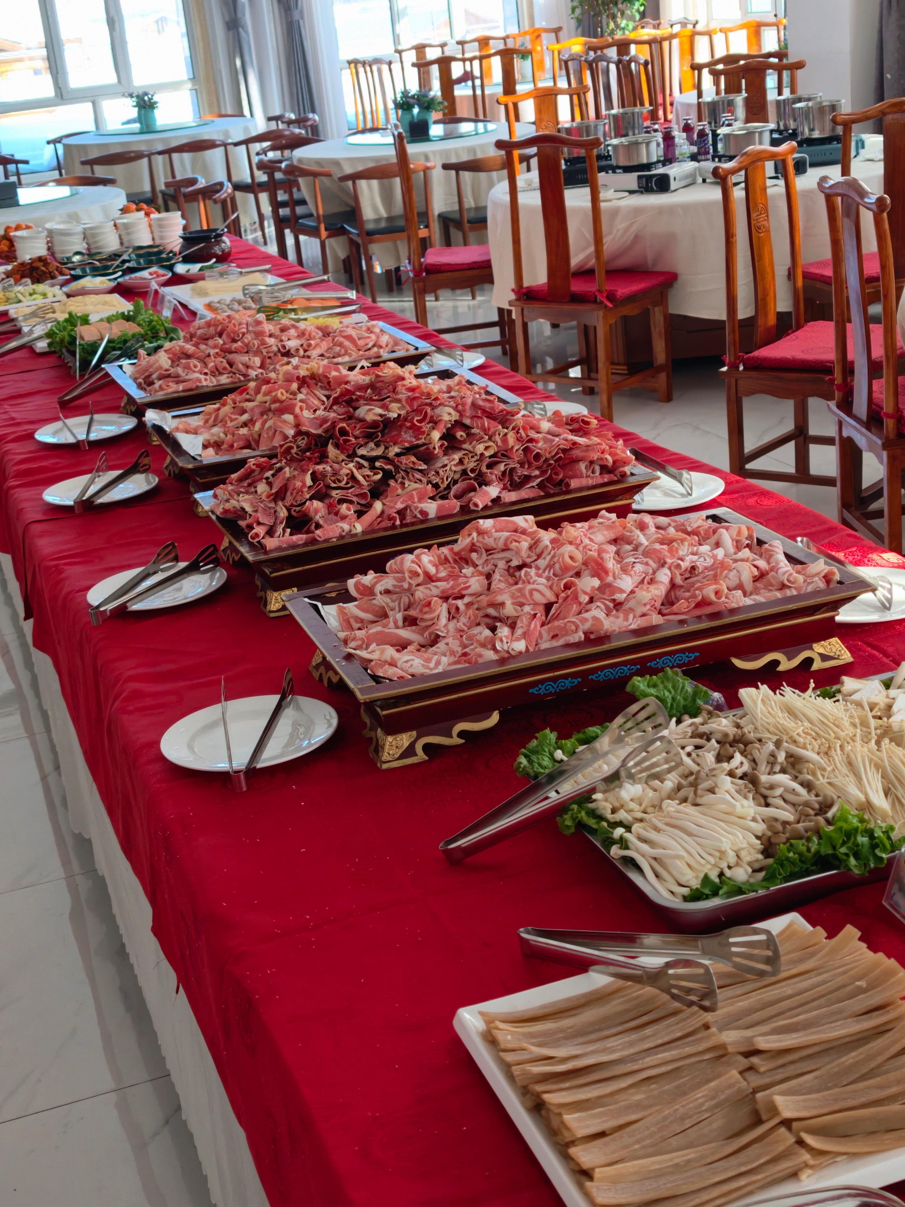 这桌谁是广东人一目了然了吧