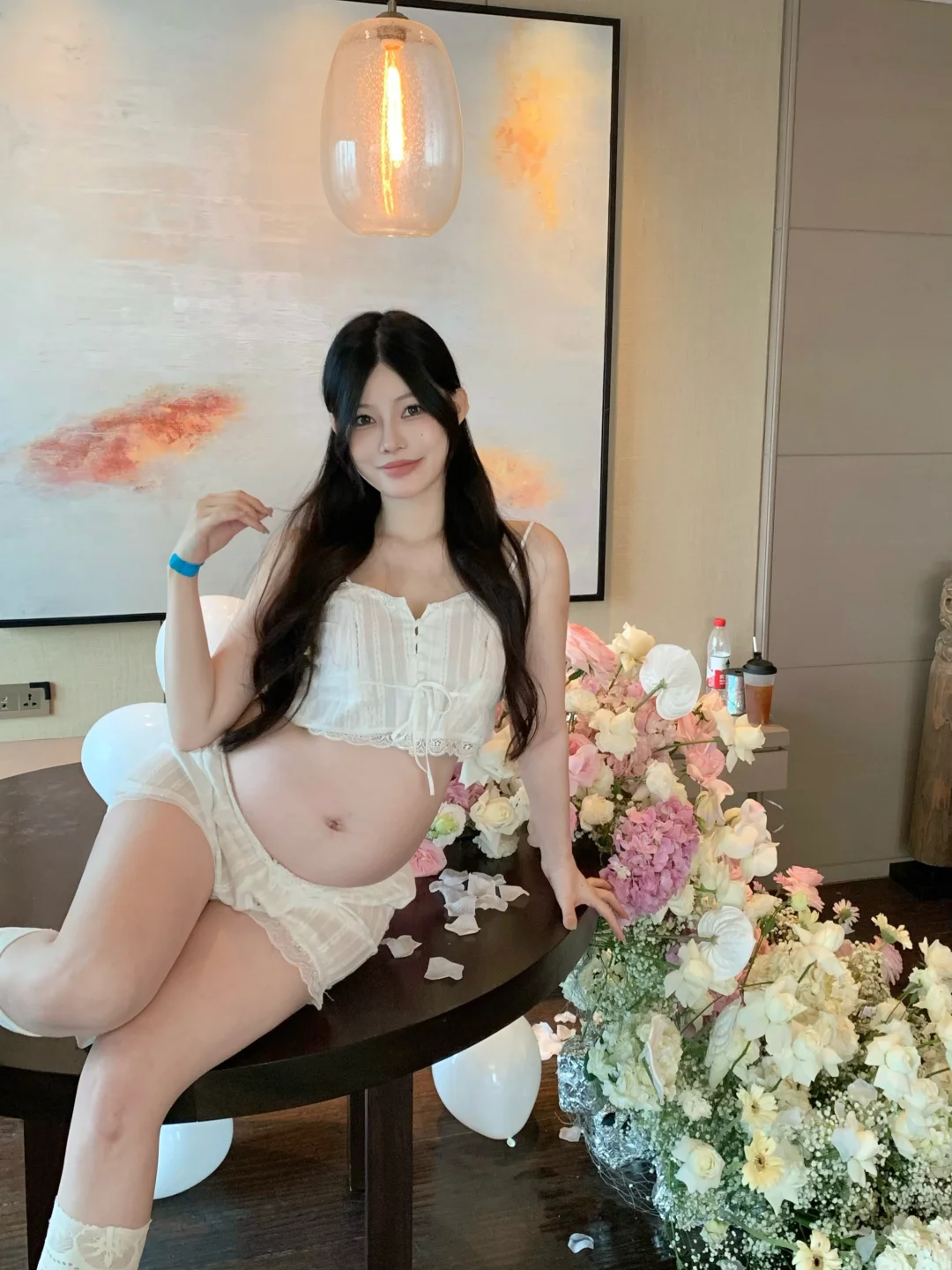 当然要拍照记录啊 又不是一直大肚子