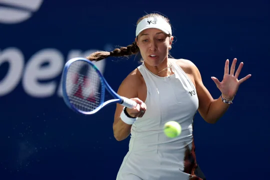 美网EZONE女孩们晋级第三轮