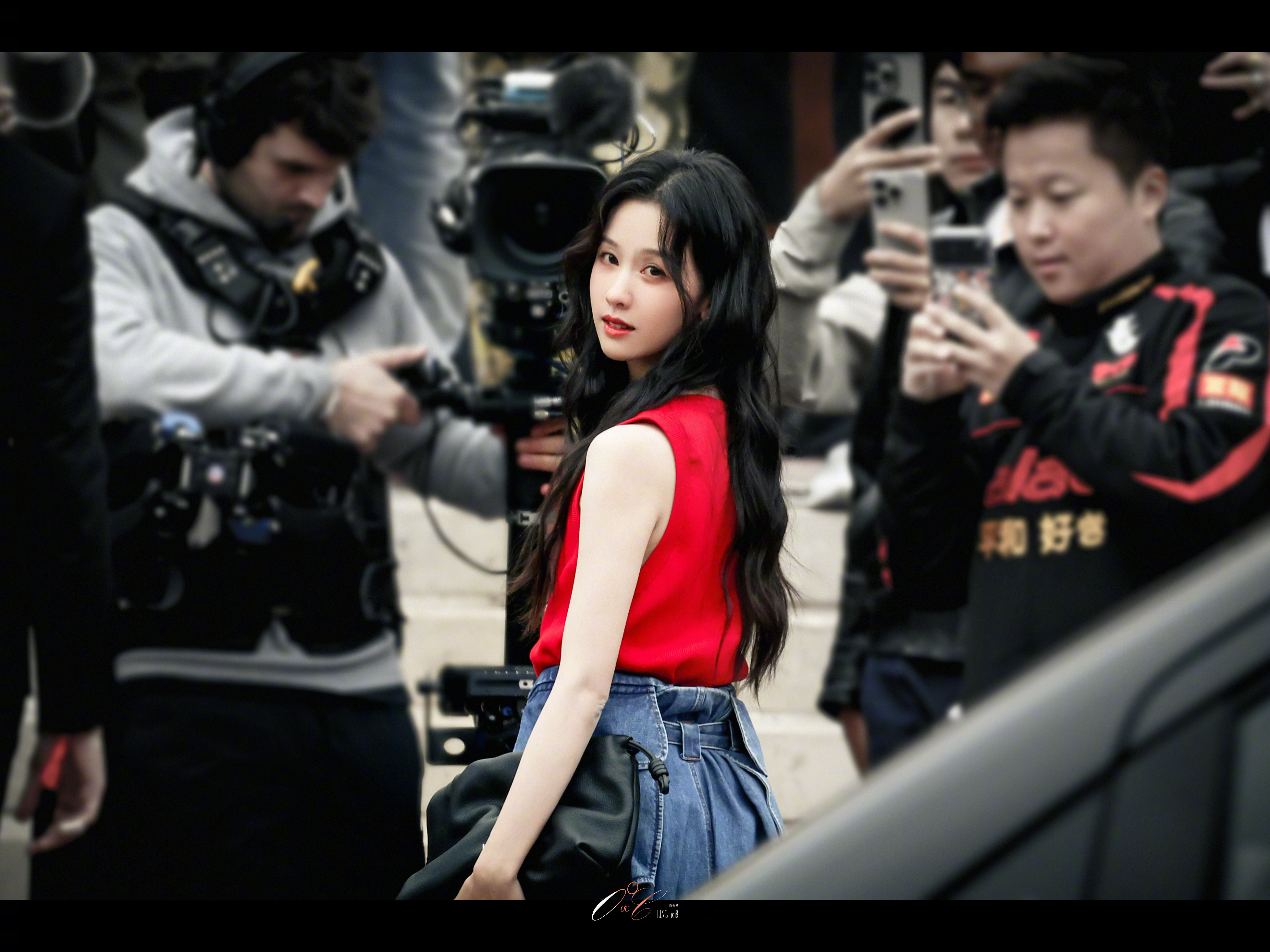 陈都灵巴黎时装周神图诞生了 闪闪发光的女明星✨ ​​​