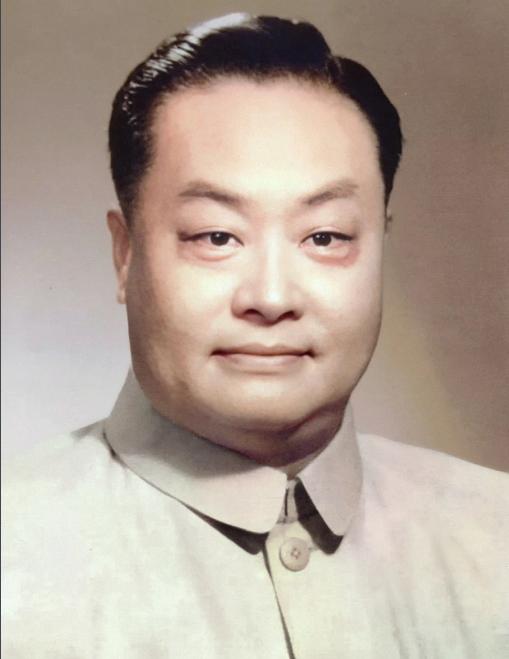 “台上一分钟，台下十年功”！1938 年程砚秋暂时停下戏曲登台演出，闭门隐居家中