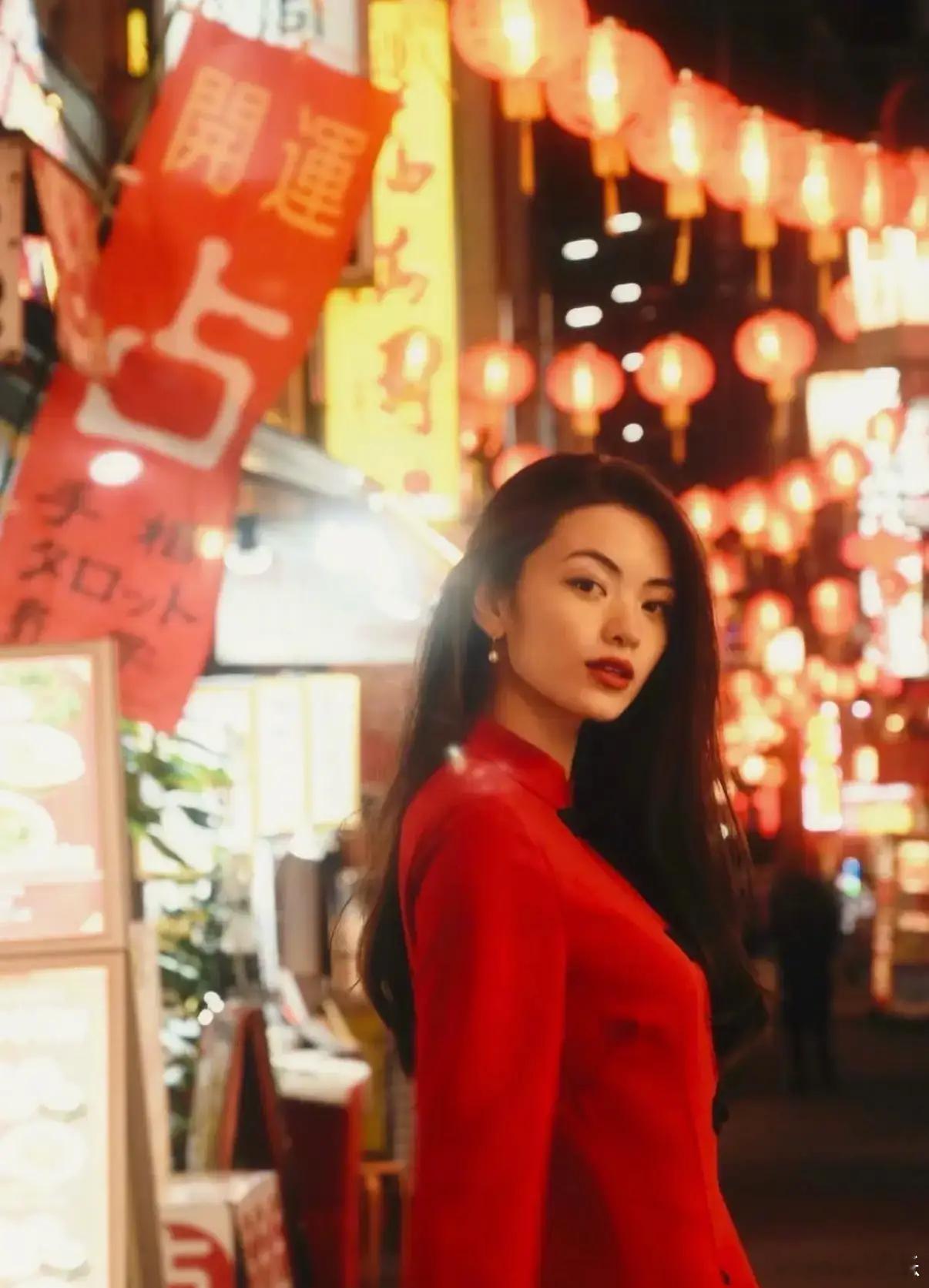 吴建豪妻子是日本歌手吴建豪昨日发文官宣结婚，不少网友猜测其妻子真实身份。据台媒报