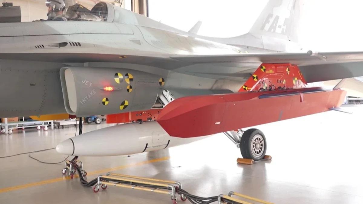 韩国首次成功试射天龙远程空地导弹，射程>600公里精度1-2米

2026年6月