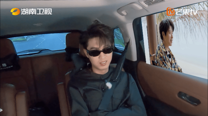 #秦霄贤每天早起都听毛不易的歌#听到秦霄贤说毛不易是早起搭子的那一刻我都愣了，原