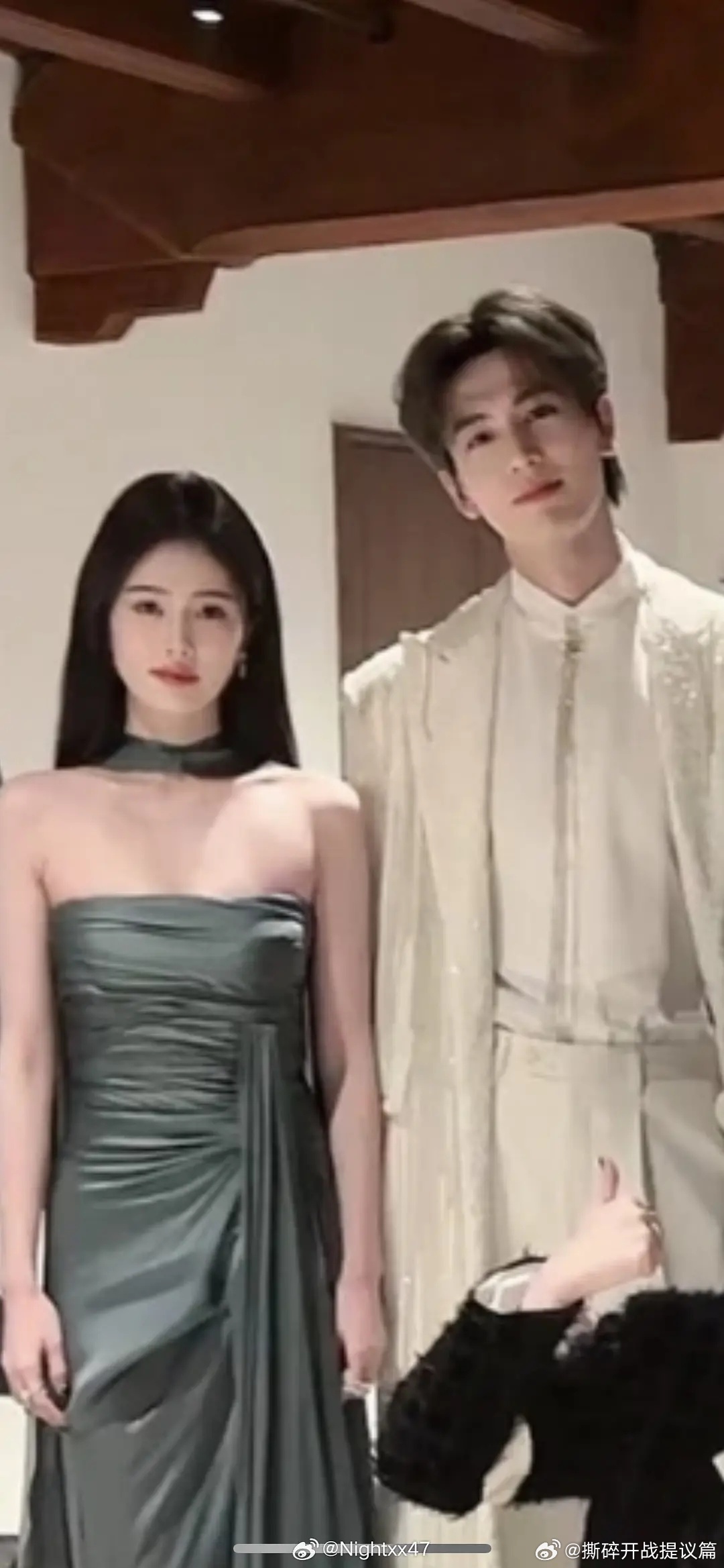 我们曾在高朋满座中………我服了你俩了 ​​​