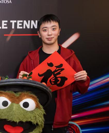 新加坡大满贯陈垣宇3:1米洛什晋级男单16强！
2月25日新加坡大满贯男单1/1