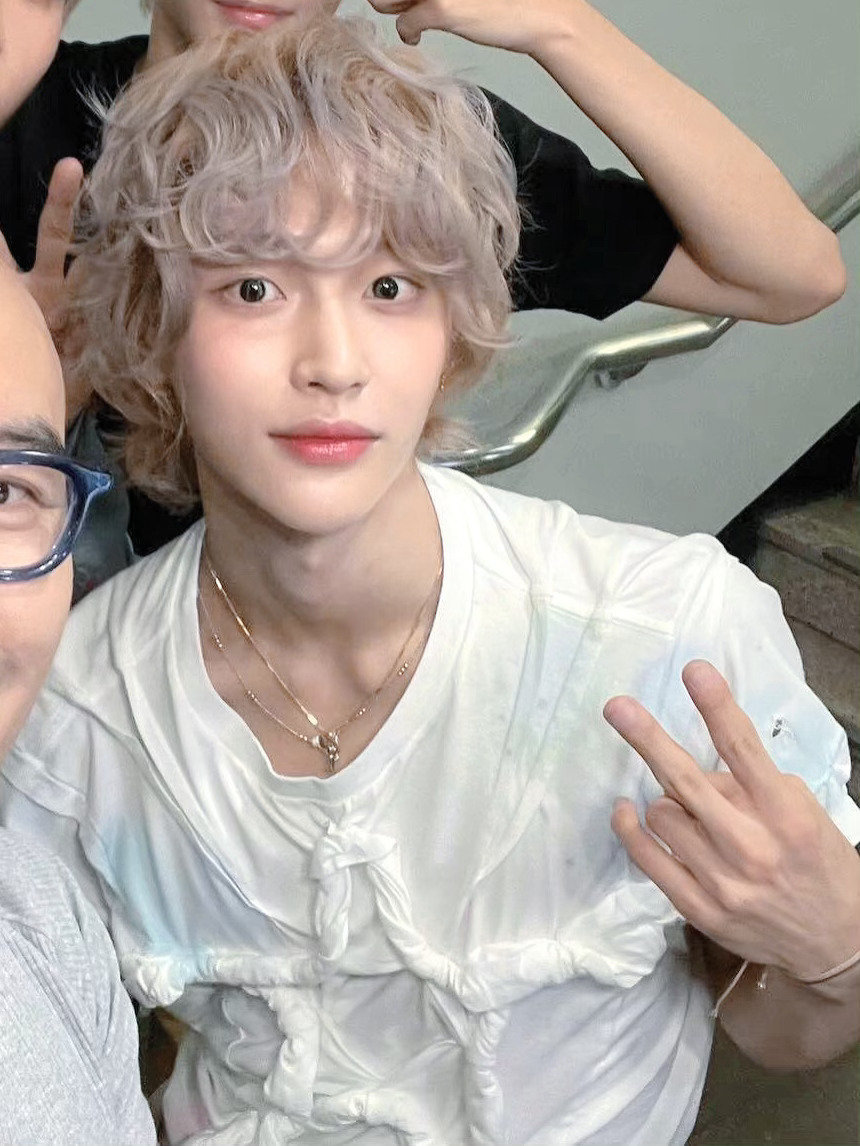 可爱的小卷毛咪🧑🏻🦱🐱朴元彬
