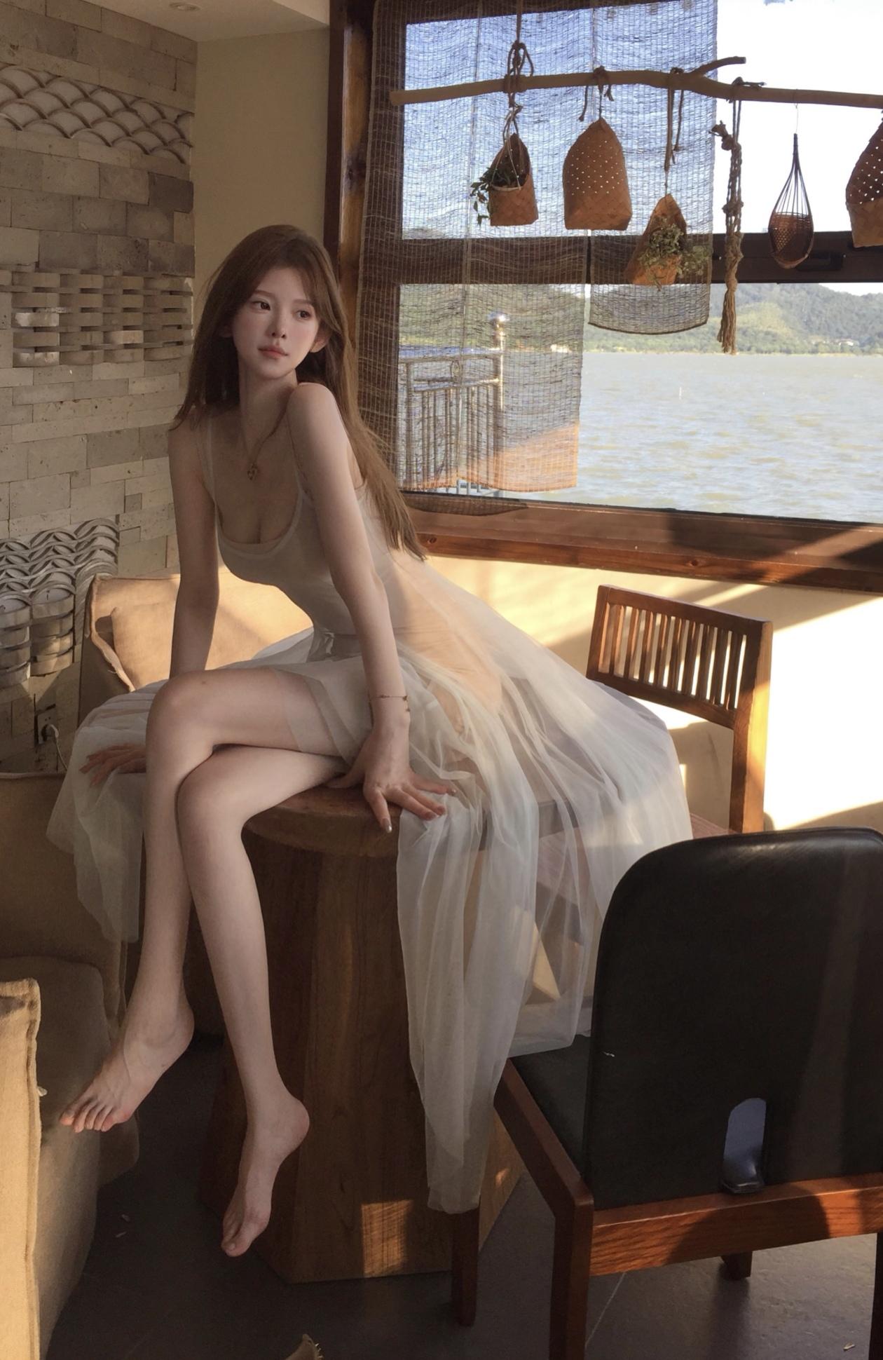 清甜迷人🌸🌸🌸
怎么穿出优雅迷人的气质   裙子如何穿出潮流感 气质美女