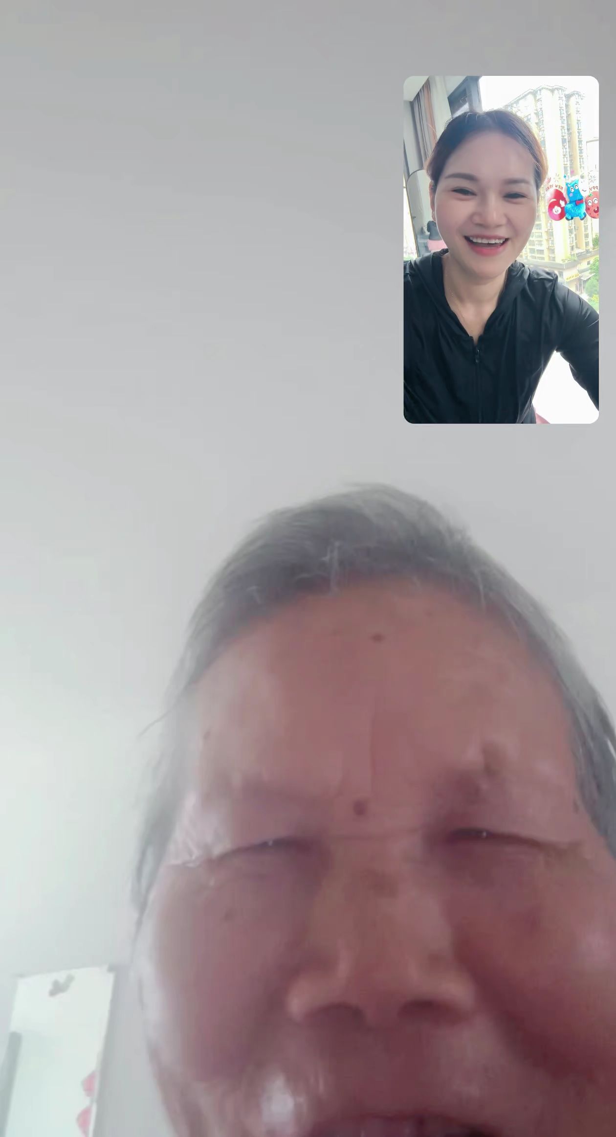 好多姐妹总问我，怎么好久不拍奶奶的视频了。奶奶身体一直不太好，我们也许...