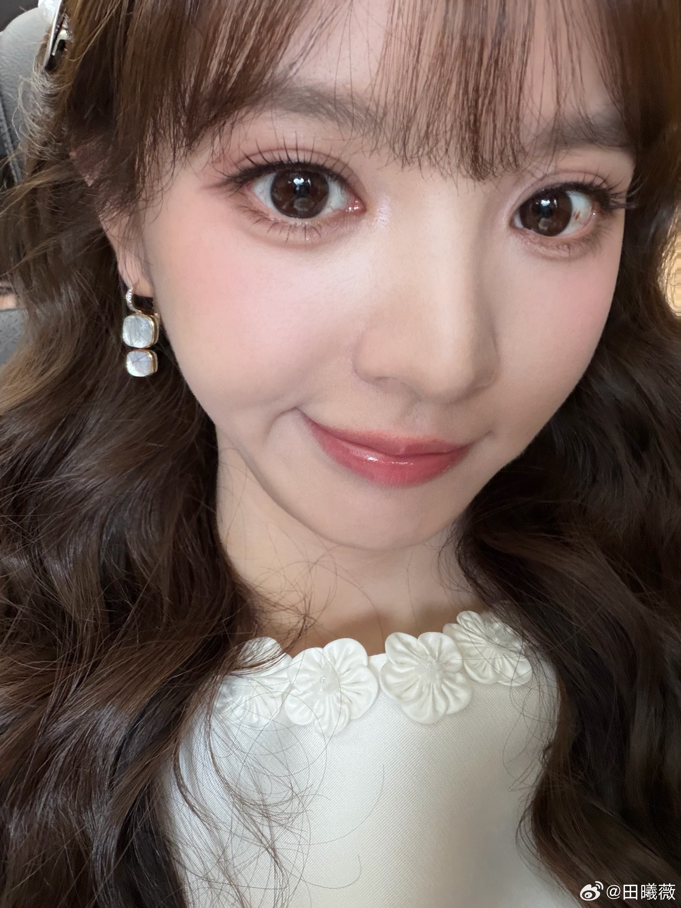田曦薇把自己贴进毛茸茸里【田曦薇】小猫小猫太萌惹☆˶> x <˶.⁺ 