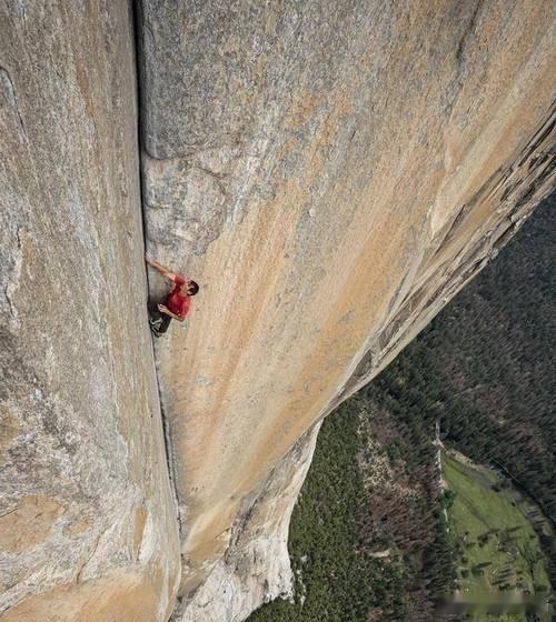 这世界，我可以用崇拜来形容的几个人，他是其中一个：亚历克斯·霍诺德（alex h