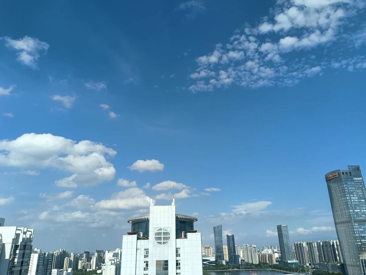 专升本常见，本升专见过吗？
郑州铁路职业技术学院，几年前开始，数个专业的招生，章