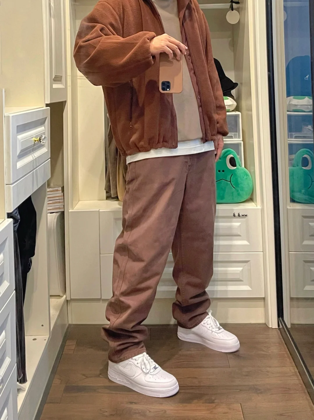 Uniqlo U｜栗色穿搭