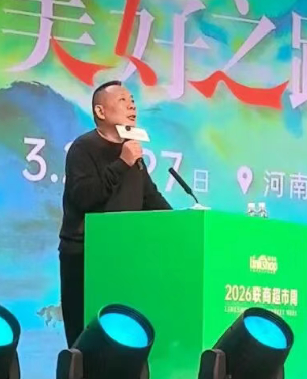 【#于东来自曝30岁开始吃药拍CT上百次#】#于东来称99%企业家不太尊重生命#