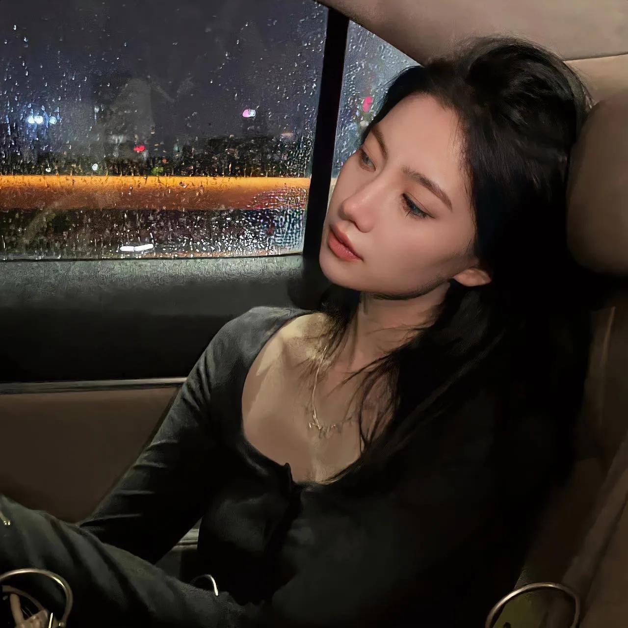 一个跟你“缠绵交往”了2年的女人，她能委曲求全做你的情人，她能接受你有老婆还口口