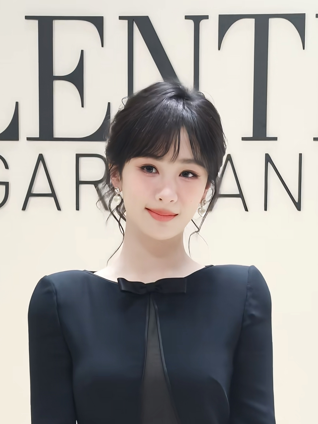 杨紫的美是独一份的！千金归来。杨紫11.25活动造型令人惊艳，优雅有气质，有一种