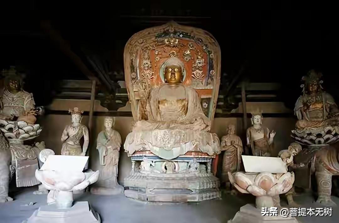 国内现存唯一唐代木构里，藏着震撼千年的古塑｜五台山南禅寺
 
很多人去五台山只追
