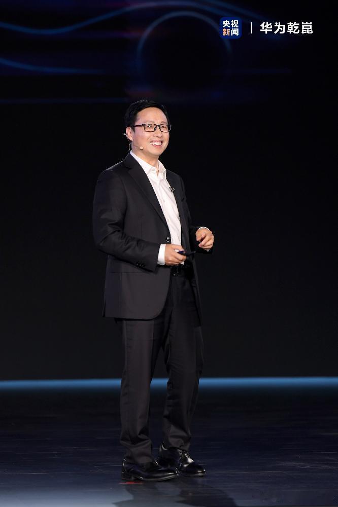 信赖智能从华为乾崑开始华为乾崑智驾ADS4发布华为发布乾崑智驾ADS 4等解决方