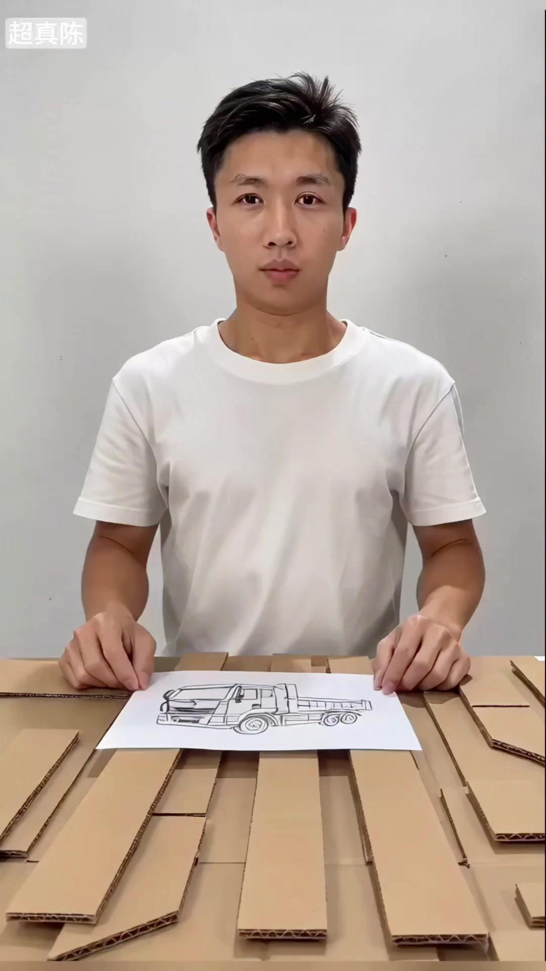 硬纸板复刻乘龙H5重卡，绝了！别划走，用硬纸板做长途重卡，10个人有9个都觉得撑